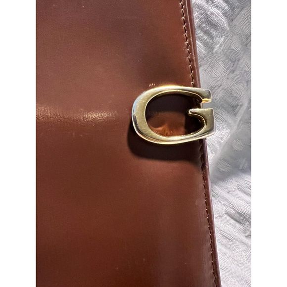 GUC GUCCI Smooth Leather Wallet with G Clasp - Picture 4 of 16